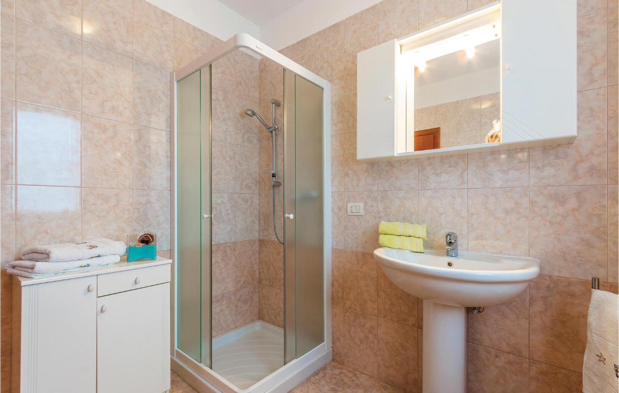 Gorgeous Apartment In Fazana With Wifi Bagian luar foto